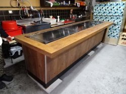 画像9: ２６００ｘ８００ｘ高７５０　古木柄（茶色の木目）　即納可　お好み焼・鉄板焼カウンター　鉄板・バーナーx３付/