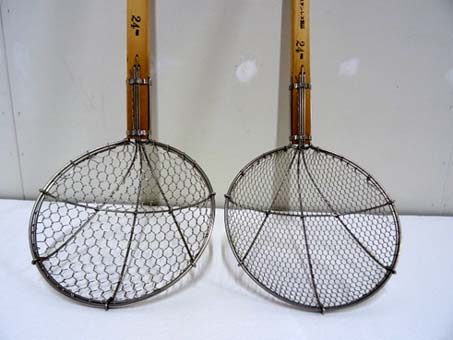 画像1: 直径２４ｃｍ　木柄金網杓子（すくい網・ガラ揚げ）金網木柄杓子